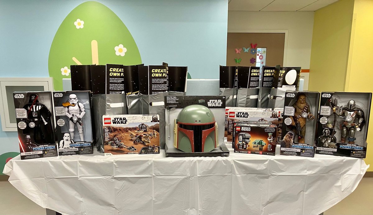 KPLACounty's tweet photo. The force is strong @KP_LAMC! Today, staff prepared a #StarWars celebration for patients in the Pediatric Hematology/Oncology department—bringing joy, laughs, and toys for all. #MayThe4thBeWithYou https://t.co/WW0I7aqtAQ