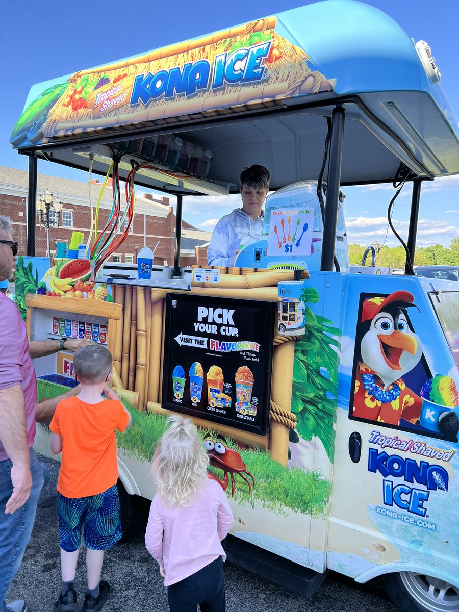 Thank you <a href="/konaiceetown/">Kona Ice ETOWN</a> for donating part of your proceeds to <a href="/ClearCreekColts/">Clear Creek Elem</a> !!! #familyfunrun