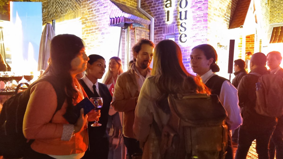 OpenFinanceM's tweet photo. Ya iniciamos nuestro #HappyHourandReception 🍸🍸

¡Nos vemos mañana en nuestro #OpenFinanceMarket! https://t.co/Iq7UPA5oJH