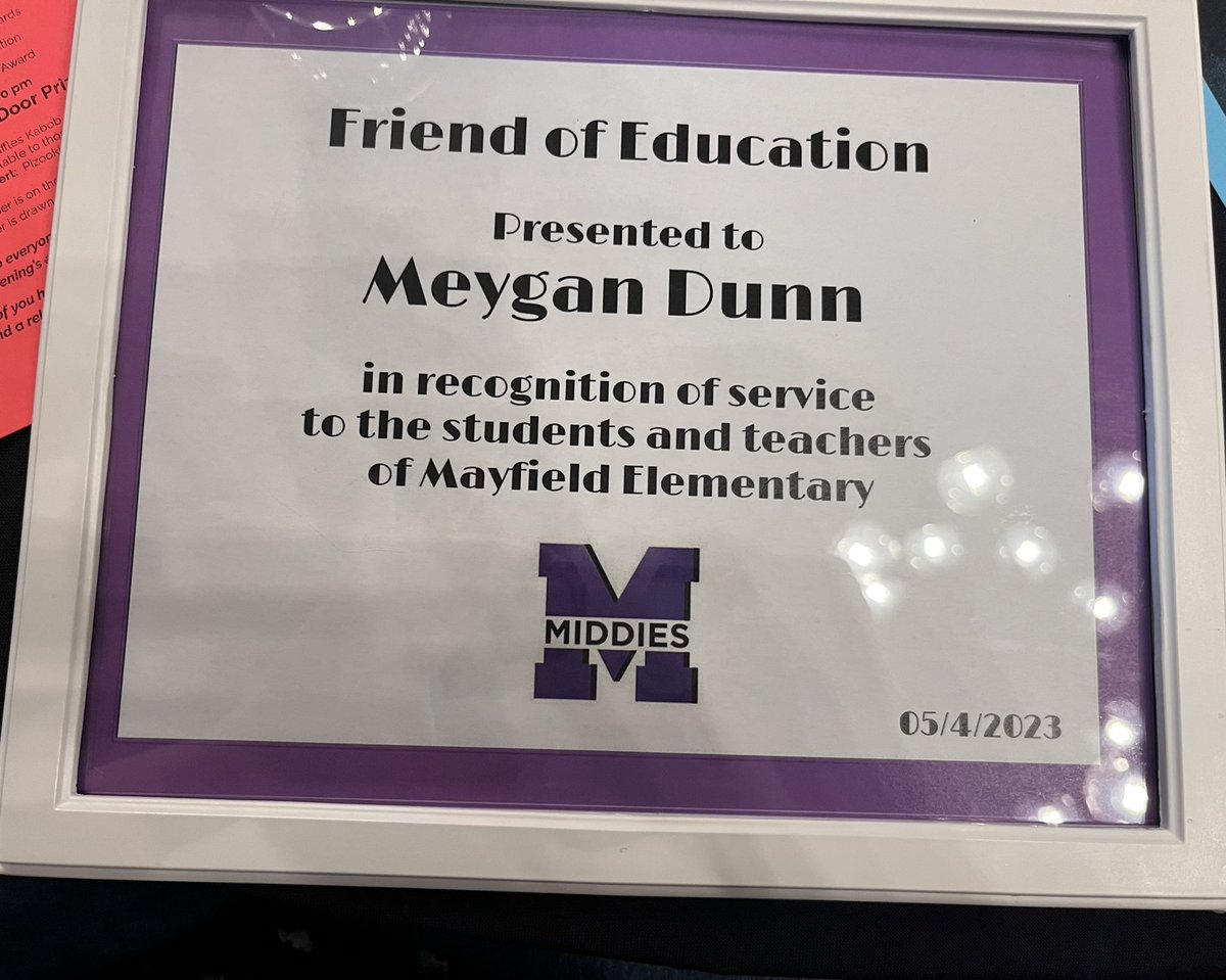 So lucky to have @meygan_dunn as my parent volunteer this year! 🖤 She was this year’s recipient of the MTA Friend of Education award. @MayfieldTweets