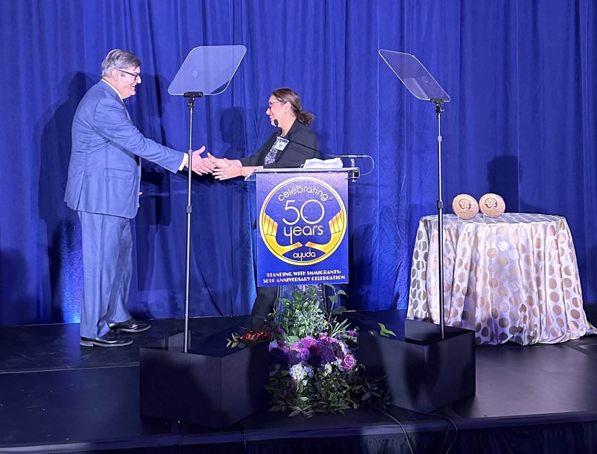 Ayuda_DMV's tweet image. Ayuda’s 2023 Pro Bono Service Award is presented to @Verizon’s Michael J. Woods, who has gone above &amp;amp; beyond in #probono support as a volunteer attorney. Congratulations, Michael! 
 
Learn more about our #ProBonoProgram: ayuda.com/pro-bono-progr…