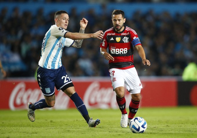 FvUpCsEWwAA0Md-?format=jpg&name=small