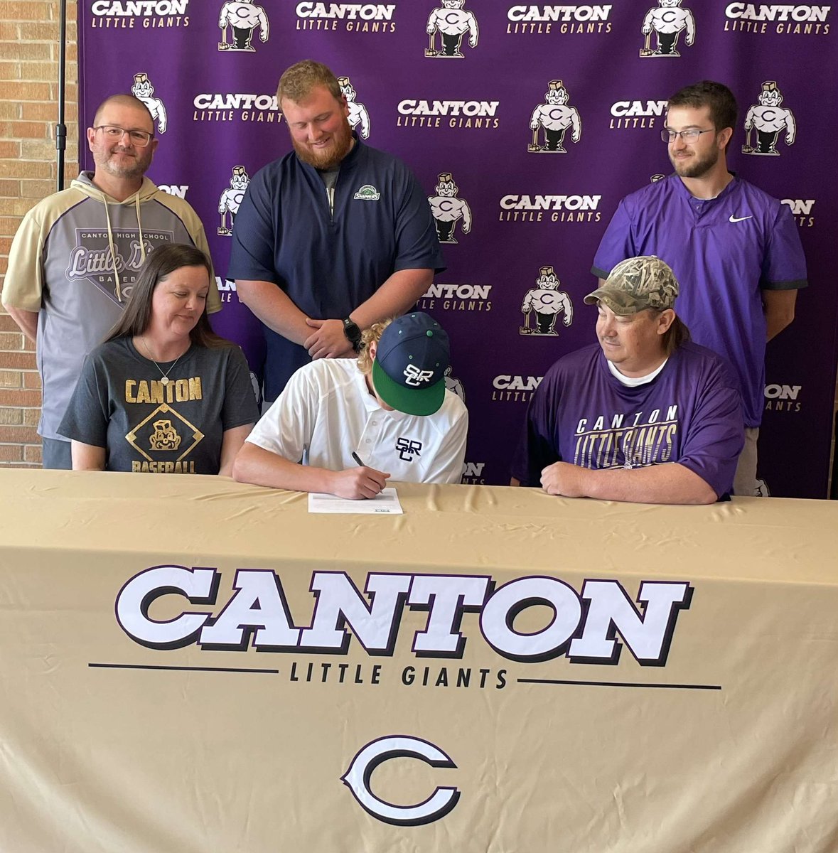 Forever grateful for receiving this opportunity. Thank you <a href="/7111622/">Mike Emery</a>,  <a href="/CoachC5691/">Coach C</a>, and everyone else who has helped me throughout my years of playing baseball. Thank you <a href="/CoachKurtz19/">John Kurtz</a> for giving me a chance to play the game I love most for the next 2 years. Go Snappers💚💙