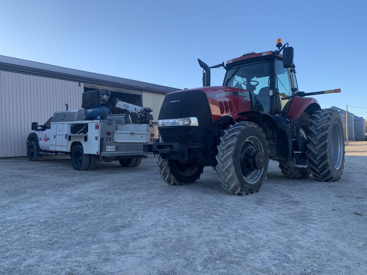 amclachlan6's tweet photo. Finishing up small check overs before the rush starts! Forecast making things look busy next week.🌽⬇️🔨☀️ https://t.co/kmmBtkfNgk