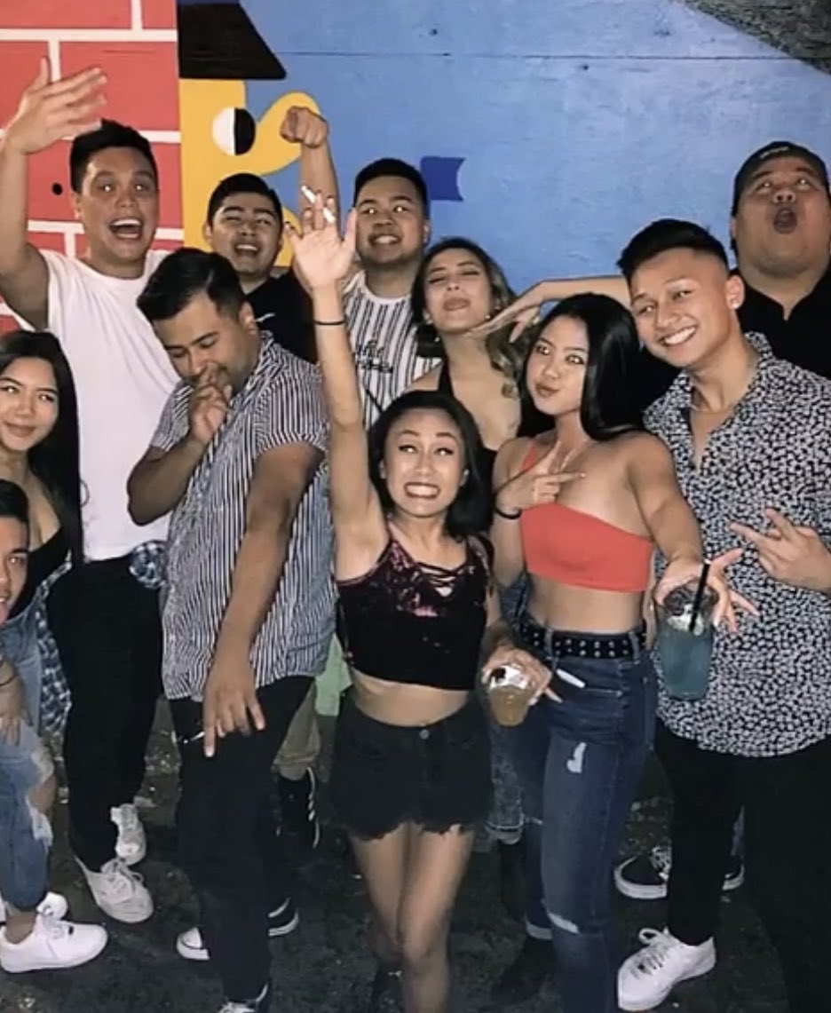 tony_silva711's tweet photo. POV: It’s 2014-2017 &amp; not a care in the world. You pregame in the 2 hour long line saving all ur pics on Snapchat memories of the night. You fangirl over @sosupersam while ur blacked out and save ur last $5 bill for a hot dog when u leave &amp; still end up at BCD tofu house. https://t.co/Z4RLMhsqfB