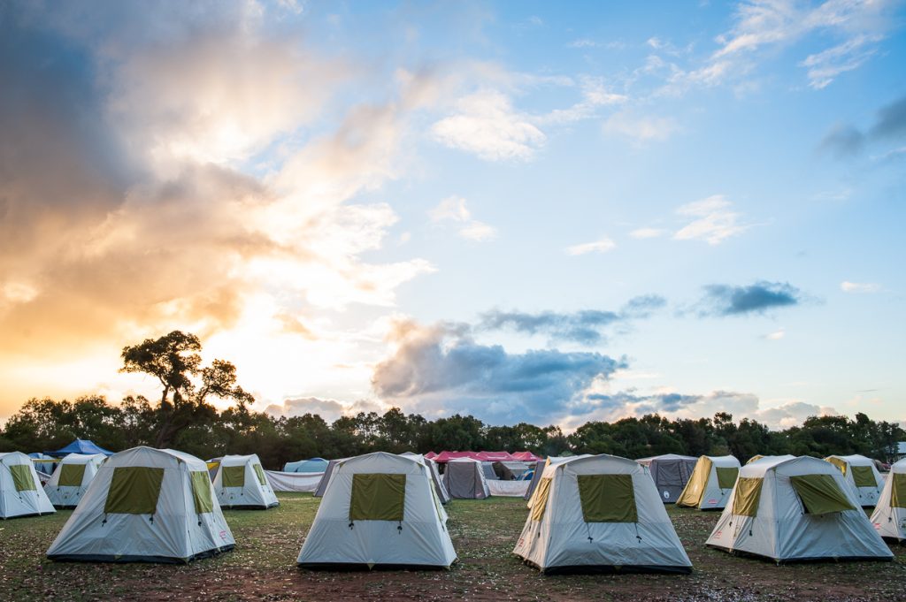 4th PRIZE in our RAFFLE is a COSY CAMPING EXPERIENCE FOR 2 [value: $850]. We’ll have news soon about the new location, and if you win this prize your #fairbridgefestival will be sorted with a ready-pitched tent, comfy beds + perks! Get a $5 tix to win! 🍀 
rafflelink.com.au/folkworldraffl…