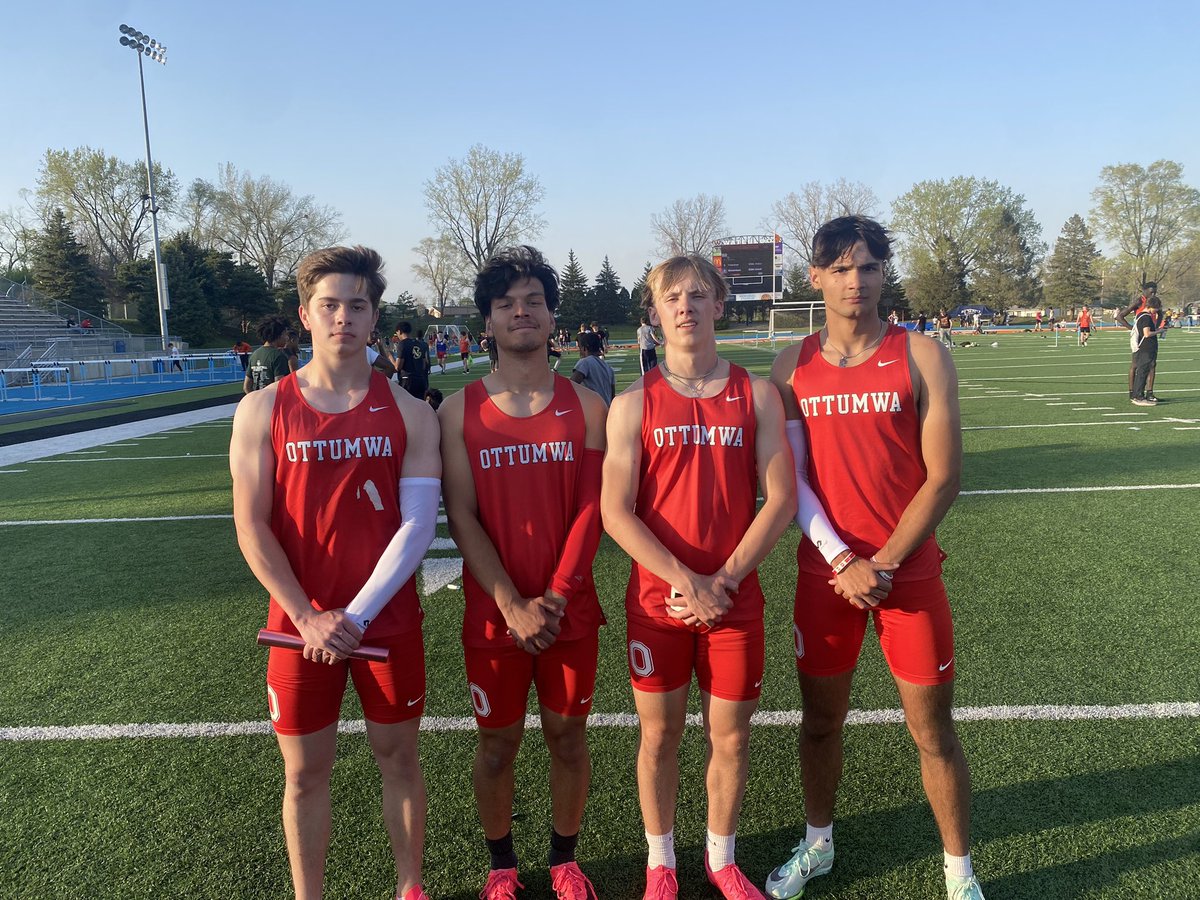 Conference champions 4x200