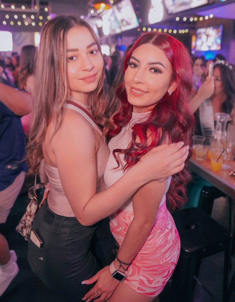 May The 4th Be With You 🌌 #ThursdayNightLights at #Headquarters Central 💃🏻 The Cinco De Mayo Pre Party 🇲🇽 🍻

Catch Us After The Chihuahuas Game ⚾️ 🍻 $5 Burgers Starting at 6pm, $20 Towers Until 11pm!

Table Reservations, Text 915-593-9271!