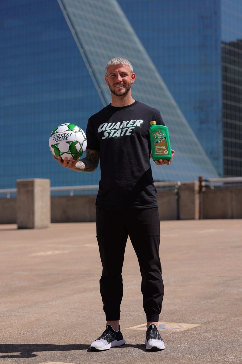 PaulArriola's tweet image. I know a great deal when I see one 👀 You'll receive $3 in @autozone rewards on any purchase of 5 qts of @QuakerState All Mileage and $5 in @autozone rewards when you buy 5 qts of #QuakerState Full Synthetic. Offer valid from 5/2/23-5/29/23: bit.ly/3Hx36qX #sponsored