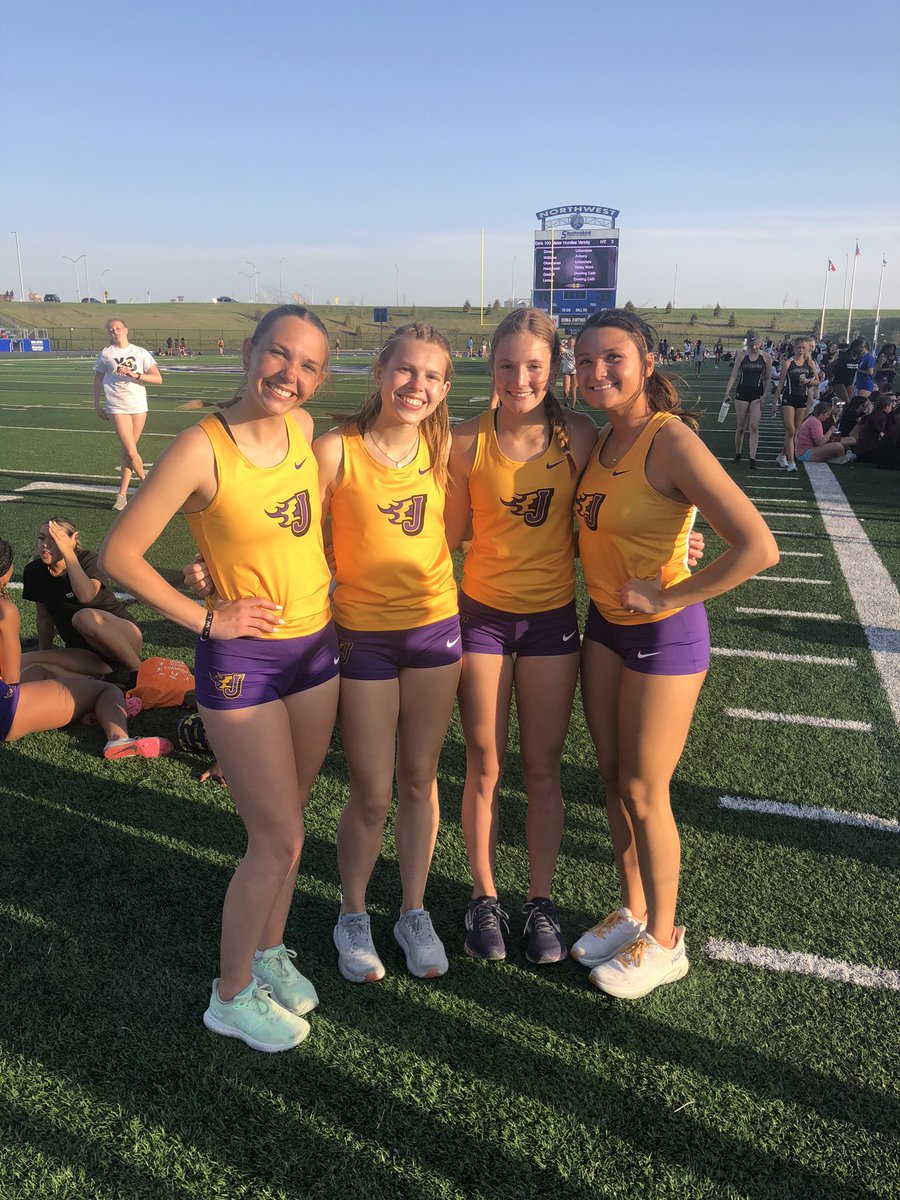 JCSD_GirlsXCTF's tweet photo. DMED JV Conference Champs!!

@brennamurph_
@reganvuk 
@reesevanroekel 
@gracecolllins https://t.co/sAxNkaiqiu