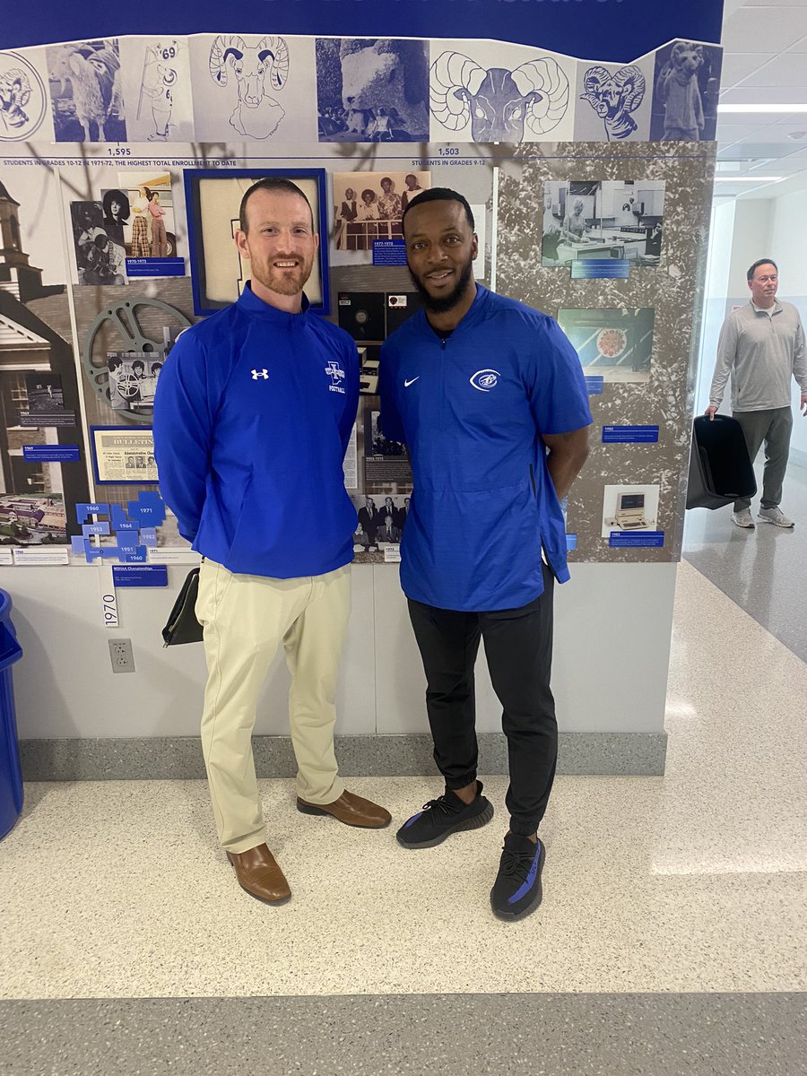 David Bryant (@coachdb11strong) on Twitter photo Thank you coach @ISUCoachWilson and <a href="/IndianaStateFB/">Indiana State Football</a> for stopping in to check out our kids <a href="/LadueRamsFB/">Ladue Rams Football</a> #Rams #11strong Thank you coach @ISUCoachWilson and <a href="/IndianaStateFB/">Indiana State Football</a> for stopping in to check out our kids <a href="/LadueRamsFB/">Ladue Rams Football</a> #Rams #11strong