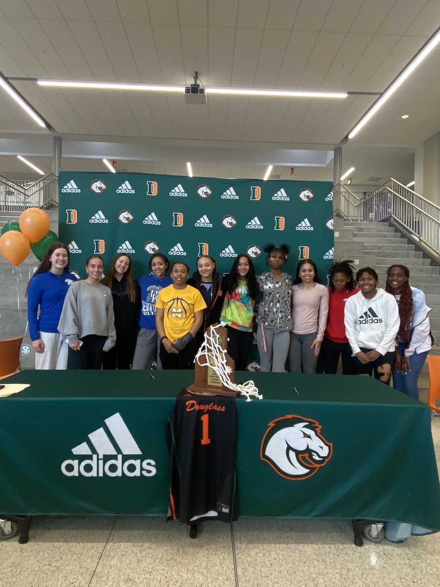 Lady Broncos Basketball tweet media