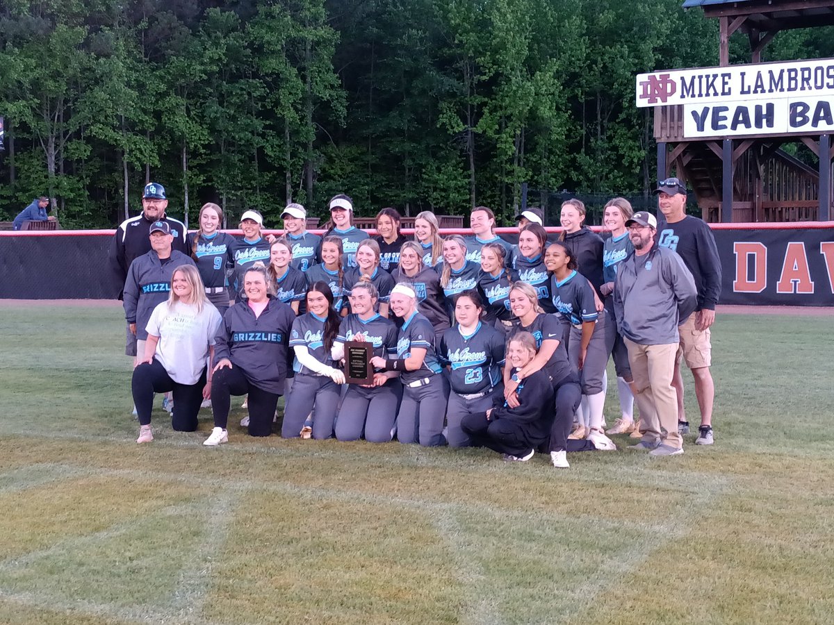 HPEmichael's tweet image. Oak Grove softball 2, North Davidson 1 - final in eight inns. The Grizzlies win their first conference tournament title