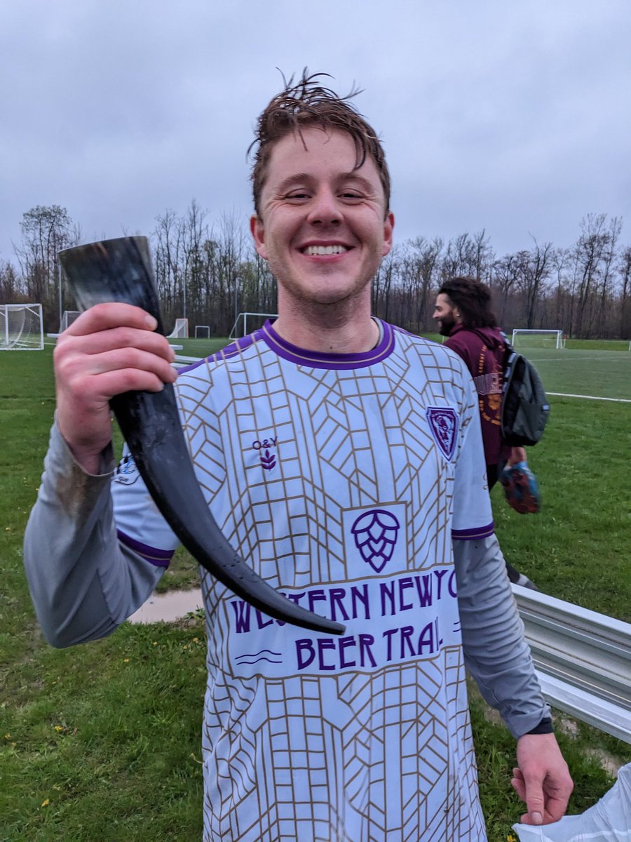 GreatWhiteBflo's tweet photo. Our #gwbPOTW is a familiar one, @Aaronkosowski!

It was great to get Aaron's intensity &amp; skill back onto the field! He made an instant impact with a goal in the first 15 minutes after a 1 year BDSL hiatus due to injury.

Congrats &amp; welcome back Aaron! 👏

#BeerHorn | #GWB716 https://t.co/oKG9P5YME1
