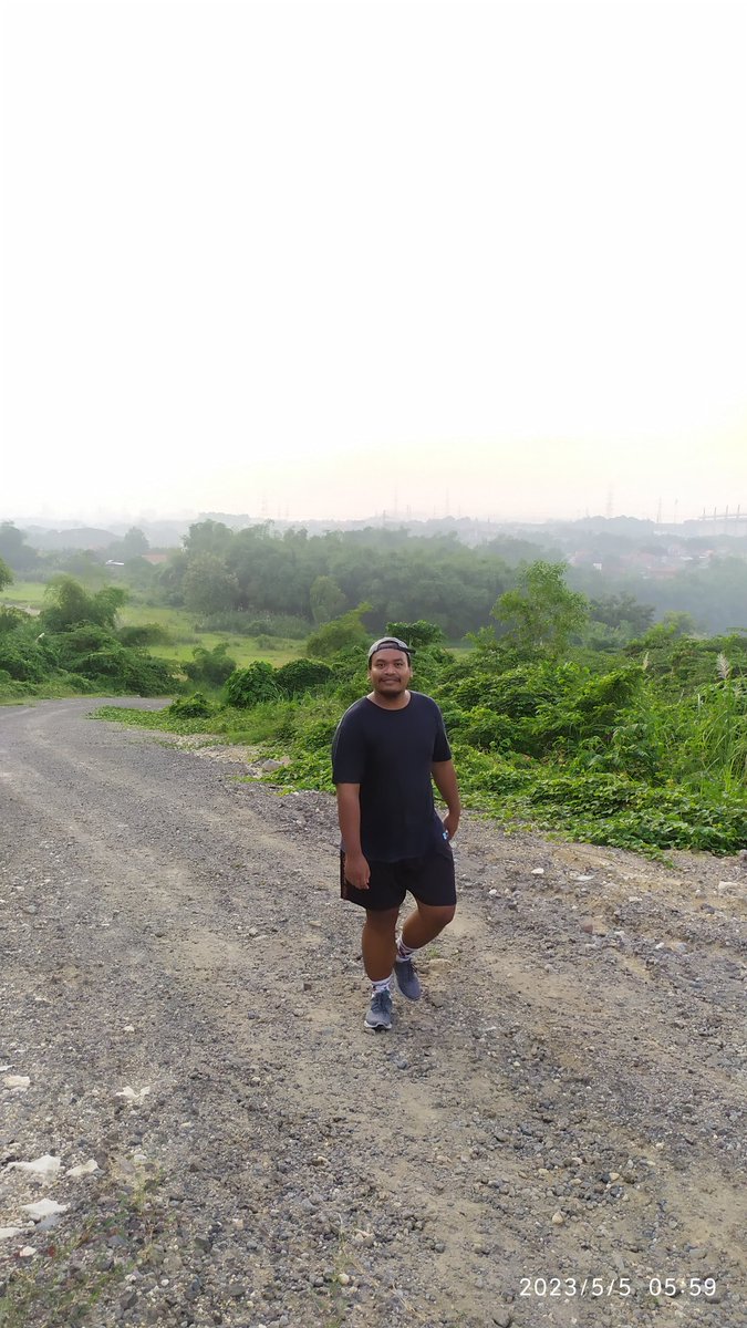 WhySatriantoro's tweet photo. Pencitraan

#morningwalk #jalanpagi https://t.co/9JXfQy8zCO