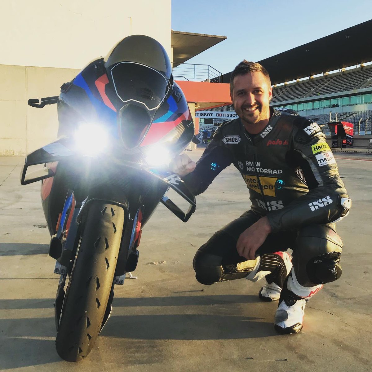 Come with me to the race track and let’s have some fun! 
16th - 17th of May Dijon (F)

All informations you will find here⬇️

racing-school-europe.com

#tomlüthi #rse #racingschooleurope