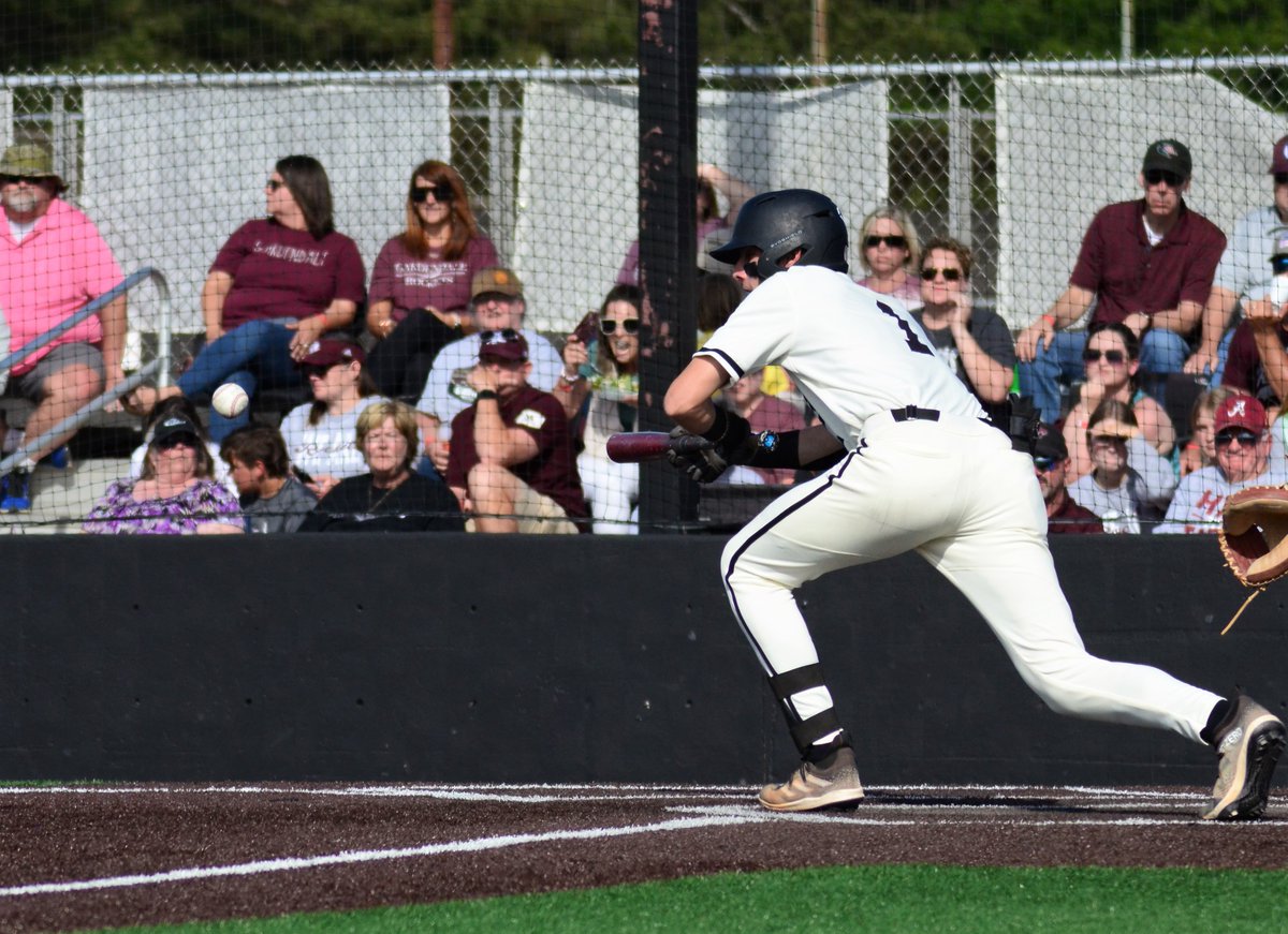 CullmanTribune's tweet photo. PREP BASEBALL PLAYOFFS: Cullman splits opening games with Gardendale, Game 3 set for Friday https://t.co/exbOK757ut https://t.co/HzDHMvPbyJ