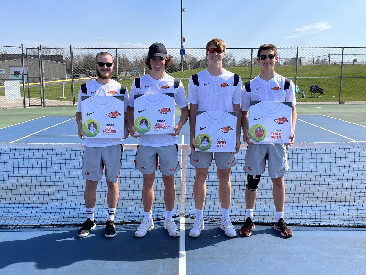 HUHS_BGTennis's tweet photo. Led by our 4 seniors we earned a convincing 7-0 win at the varsity and a 6-1 win at JV over Port Washington. Let’s continue to build on this. #Servingnotice https://t.co/2BETrTBDZW