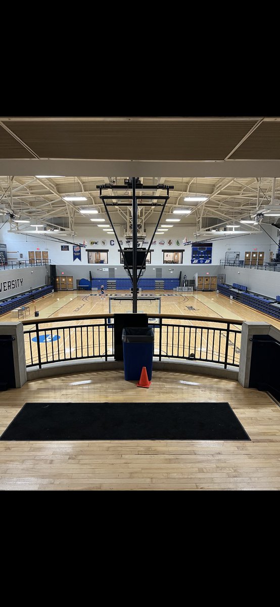 Had a great tour of John Carroll University this morning, thank you for the invitation and taking the time to talk to me today, @BAndrew2715 and Coach Michaels! @JCU_WBB