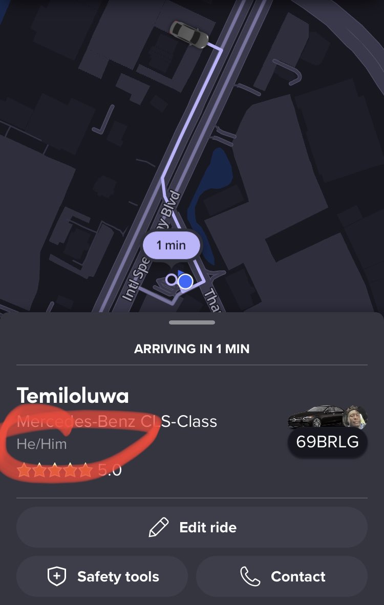 TLagano82's tweet photo. Omg Dear @lyft, 

I can’t express sincerely enough how much less than a single hot fuck I could give about your driver’s pronoun, especially because your company sucks, but also: https://t.co/5gyjzlEcXG