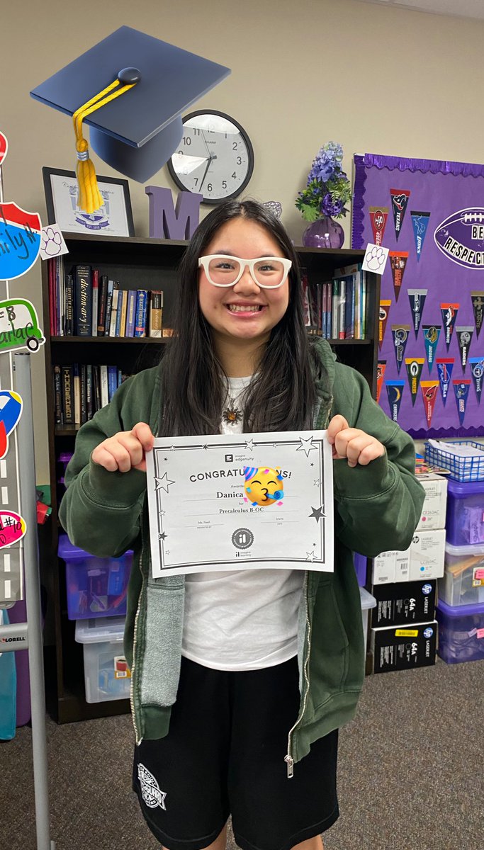 RPHS_OLAB's tweet image. It’s #OLAB #ThursdayTwitterTime to a #TaskDriven countdown! 1️⃣, 2️⃣,3️⃣…getting it done can be easy…if you work diligently! 💻🙌🏼 #Terrific Congratulations to Anthony, Latara, Danica, and Elizabeth C.! 🎉🥳👏🏼@RGAPMobileLive @ImagineLearning