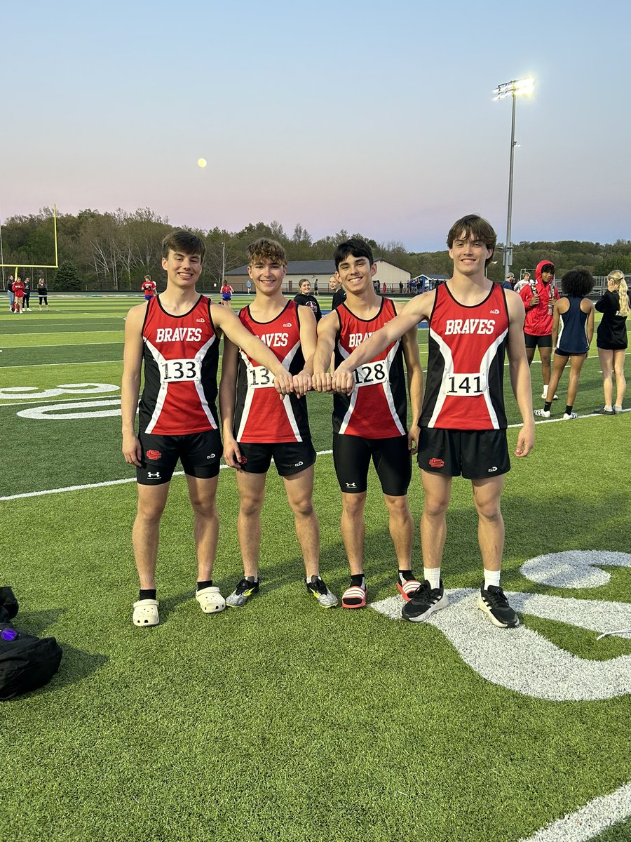 bchsathletics23's tweet photo. Congratulations to the Braves 4x1 team of Cummings, Pace, Engle, &amp; Fritz for crushing the school record in the 4x1 with a new record time of 43.79! We are proud of you!!! 💪🏼🏃🏽🎉 https://t.co/amw9WqeeGD