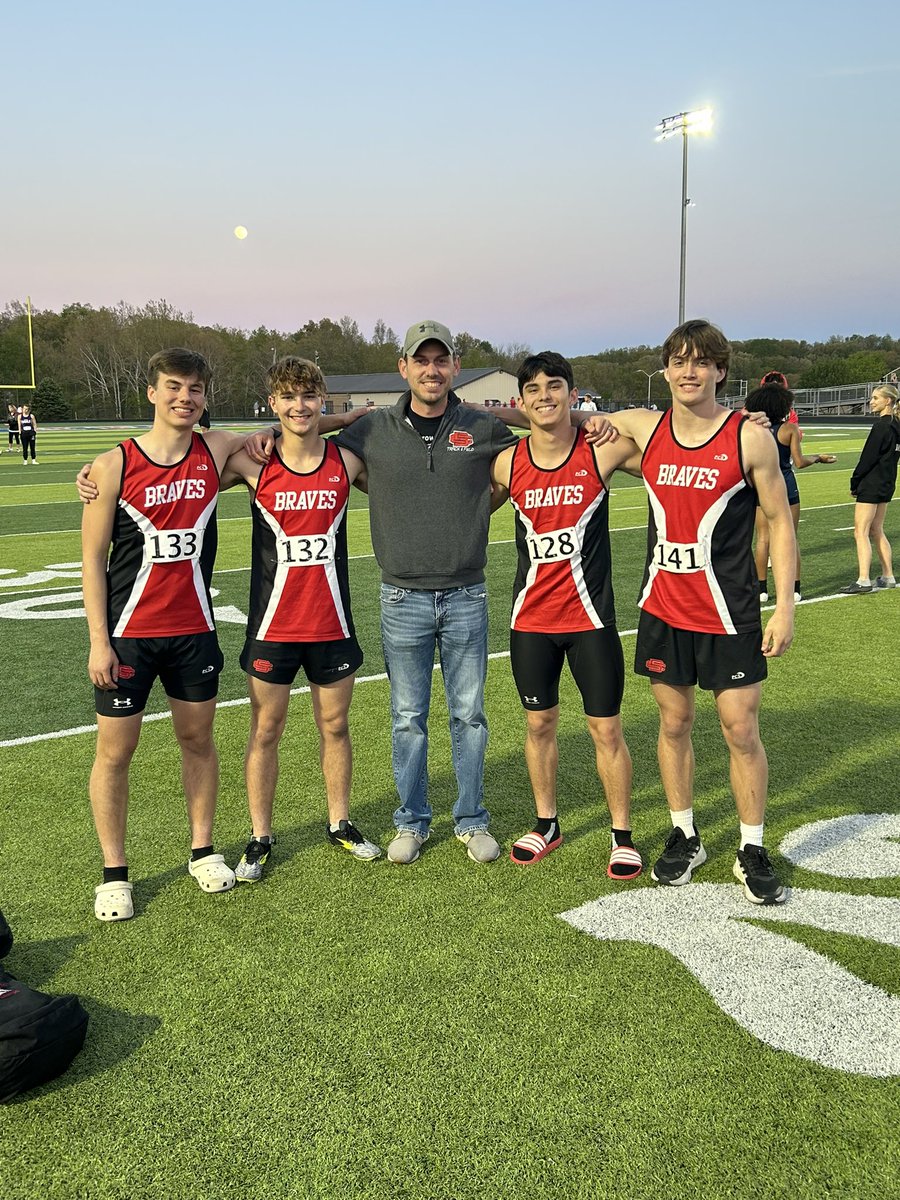 bchsathletics23's tweet photo. Congratulations to the Braves 4x1 team of Cummings, Pace, Engle, &amp; Fritz for crushing the school record in the 4x1 with a new record time of 43.79! We are proud of you!!! 💪🏼🏃🏽🎉 https://t.co/amw9WqeeGD
