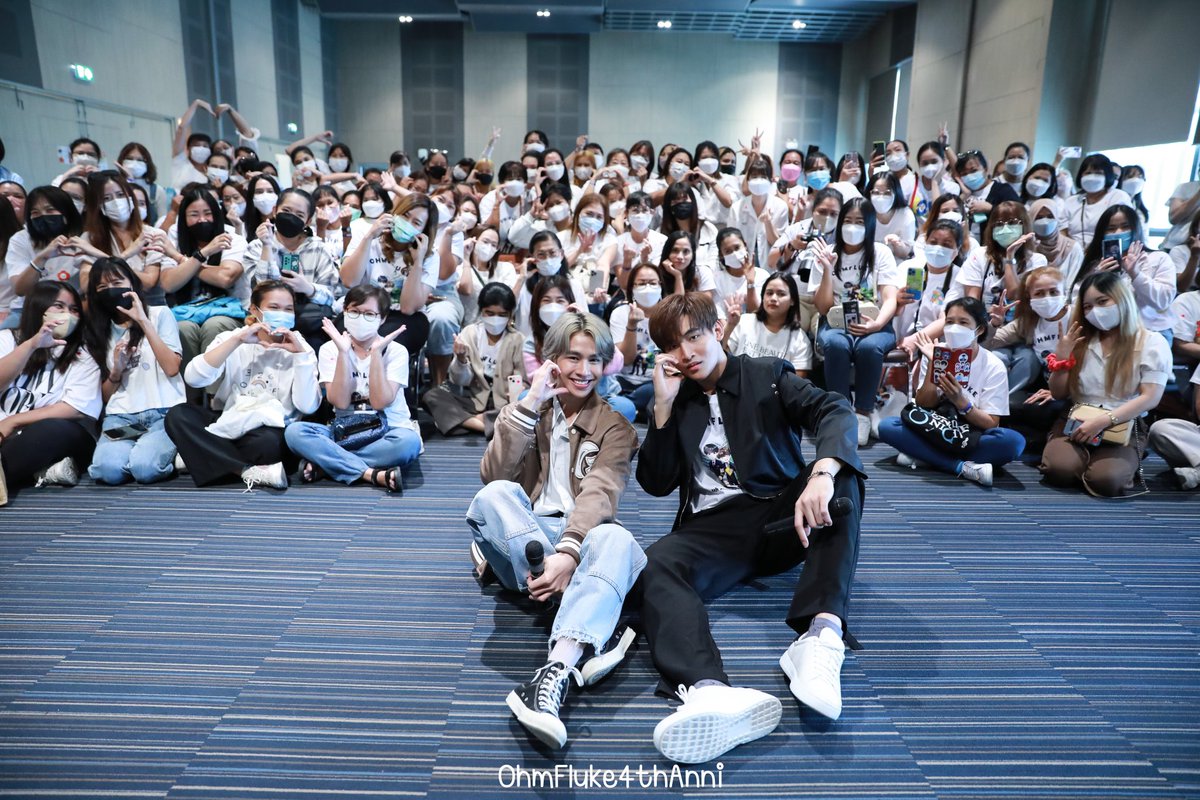 OhmFluke4thAnni's tweet photo. สวัสดีอย่างเป็นทางการนะคะทุกคน~
ก่อนอื่นเลยแอดมินก็อยากจะขอขอบคุณทุกคนมากๆ ขอบคุณที่สนับสนุนโปรเจ็ค #OhmFluk4thAnniversary มาตลอด 7 เดือนที่ผ่านมา ขอบคุณที่รักและเอ็นดูโอห์มฟลุ้ค ขอบคุณมากๆ โดยเฉพาะ My Blue .. ขอบคุณที่มีกันและกันมาจนถึงวันนี้นะคะ🙏💙
#โอห์มฟลุ้คส่งน้องเรียนปอตรี https://t.co/nnfBpOsbdw
