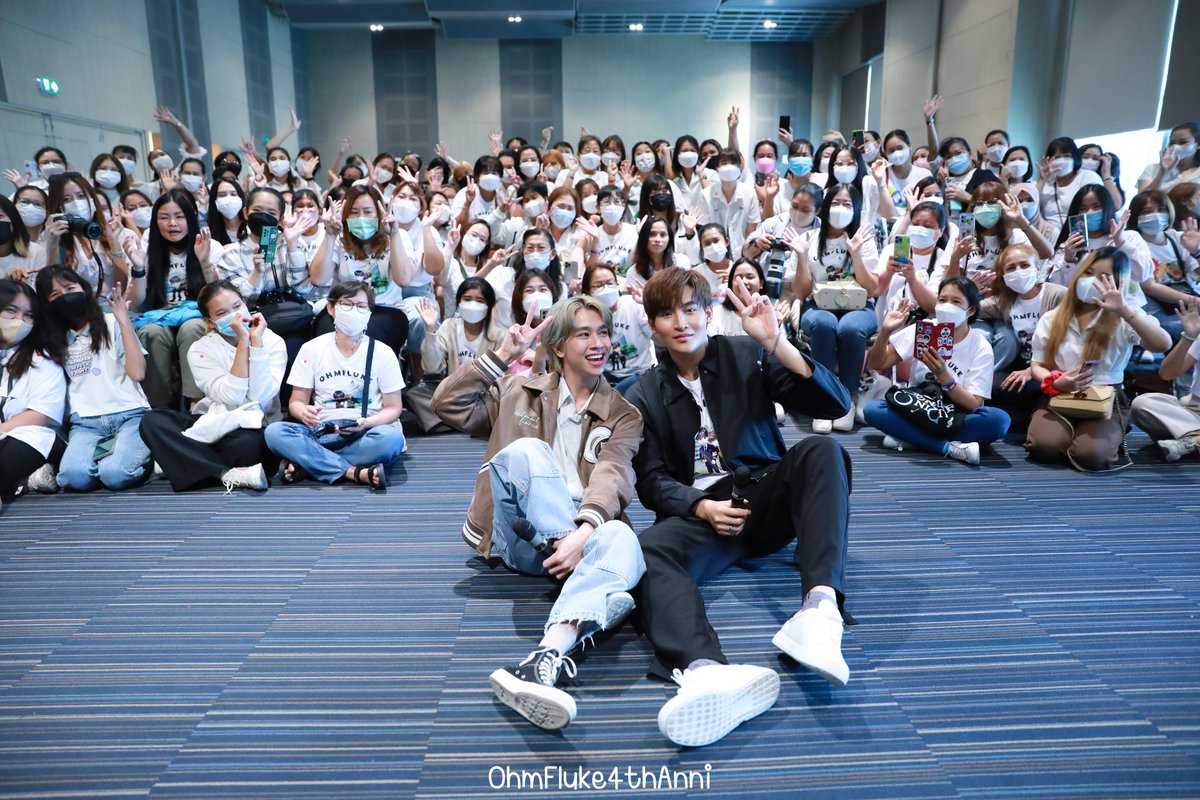 OhmFluke4thAnni's tweet photo. สวัสดีอย่างเป็นทางการนะคะทุกคน~
ก่อนอื่นเลยแอดมินก็อยากจะขอขอบคุณทุกคนมากๆ ขอบคุณที่สนับสนุนโปรเจ็ค #OhmFluk4thAnniversary มาตลอด 7 เดือนที่ผ่านมา ขอบคุณที่รักและเอ็นดูโอห์มฟลุ้ค ขอบคุณมากๆ โดยเฉพาะ My Blue .. ขอบคุณที่มีกันและกันมาจนถึงวันนี้นะคะ🙏💙
#โอห์มฟลุ้คส่งน้องเรียนปอตรี https://t.co/nnfBpOsbdw