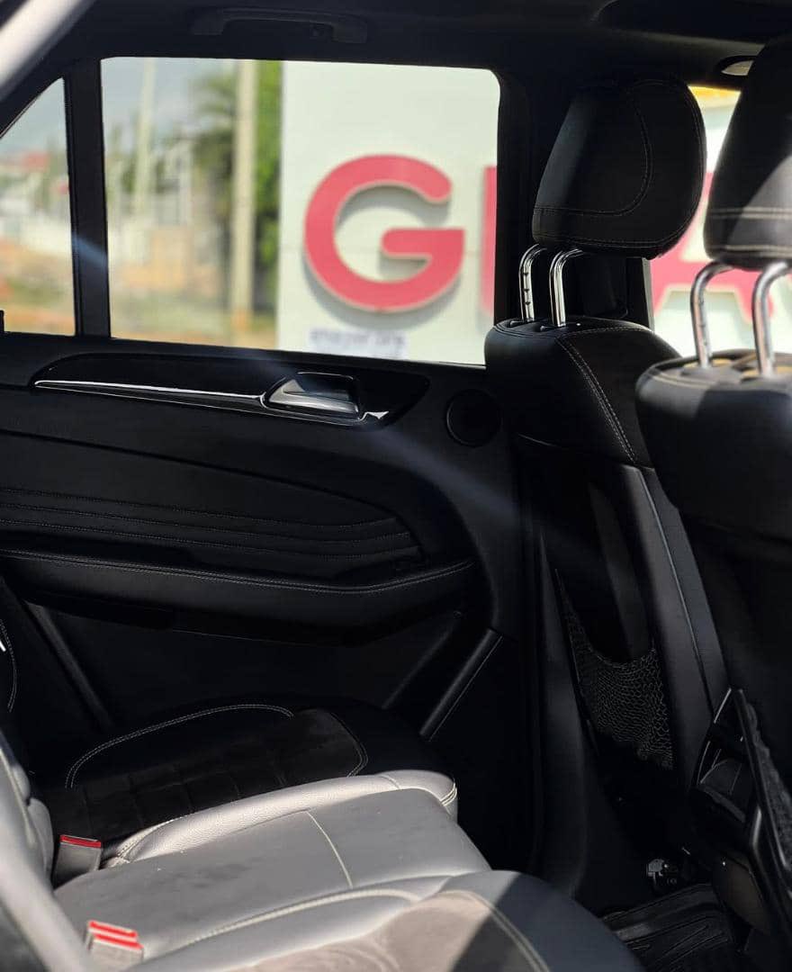 Automall_ng's tweet image. Slightly used Mercedes Benz ML350 2014 model 
Duty: paid 
Price:11.5m
Location: Abuja 
#Ageless Argentina

@Mvnaaa___ @aisha_yaGuda @__yellows @aisha_shugaba @H__musa @RahmahMlm @Kha_dee_ja_tou @_hafsat_paki @MaiAgogon @el_uthmaan