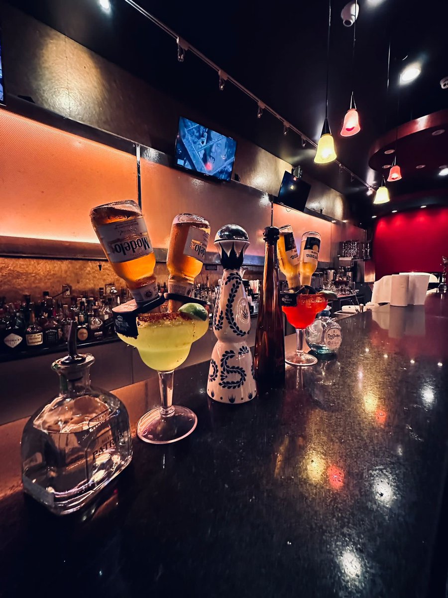 dvinehookahbar's tweet photo. Celebrate Cinco  de Mayo at d'vine Happy Hour Beat Hookahs amazing food https://t.co/33OVUXd0CX