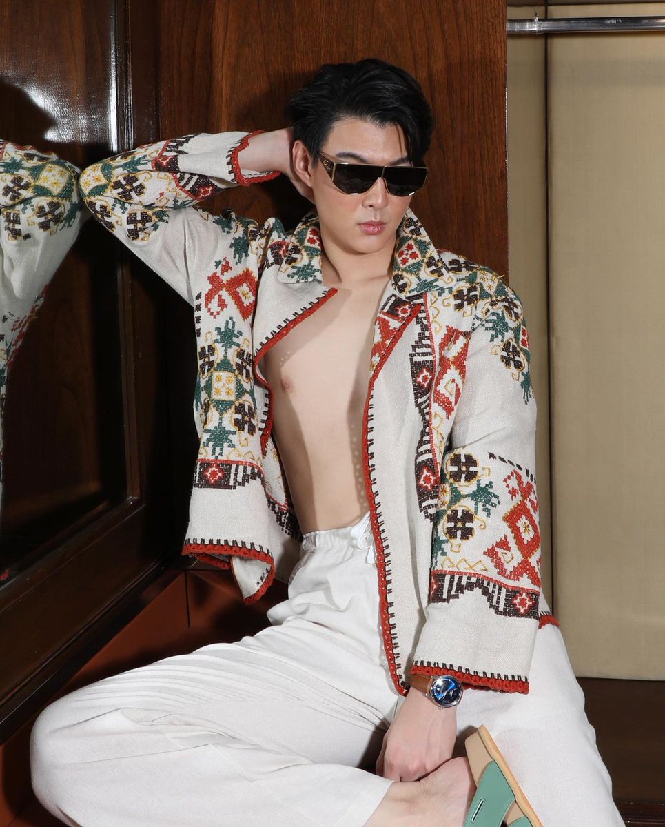 Saintsup_Info's tweet photo. IG:surround_ig
🔗https://t.co/s3Qa5CAsaA
(1)Saint x The Explorer Suite
#Tissot #ทิสโซต์ #TissotThailand #PRX #ChemindesTourelles
#FENDIsunglasses #NAMSILPTHAI #issuethailand
#anantarasiambangkok #anantara #surroundtrip #surround_ig
#Saint_sup #เซ้นต์ศุภพงษ์
#MingEr https://t.co/cikb8BkGRk