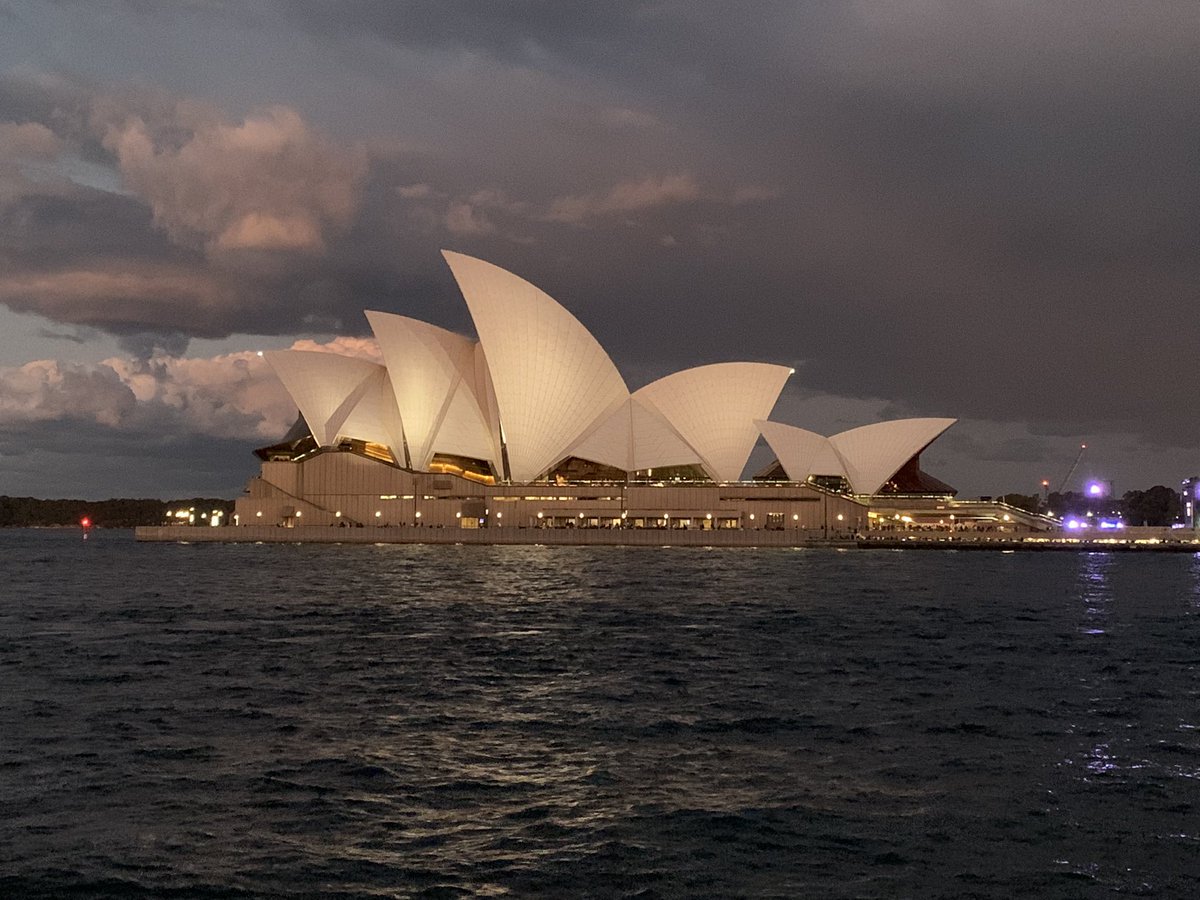 dgsmall's tweet image. Thank you Sydney I’ve enjoyed every minute! Final two concerts in Melbourne then home #lso