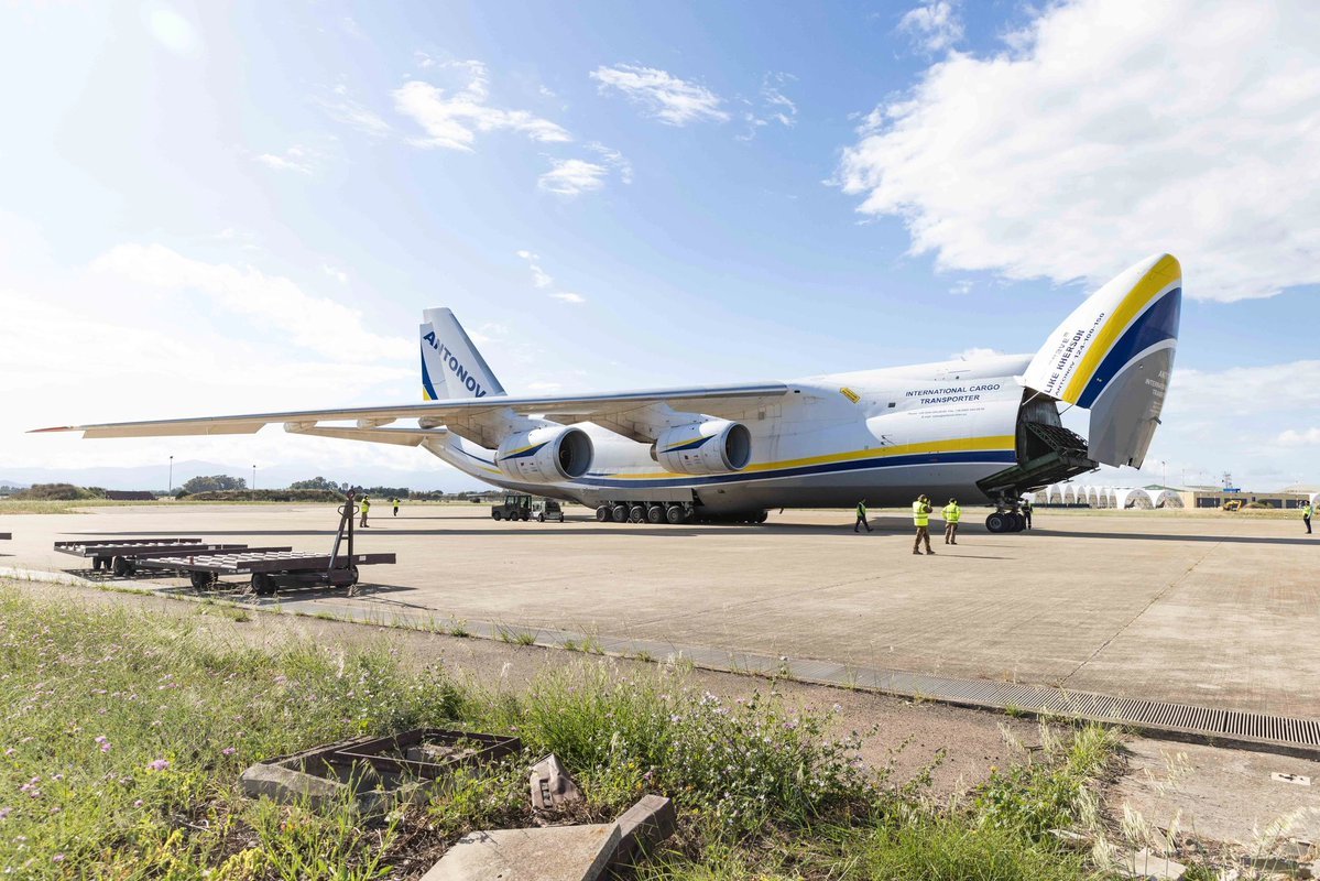 Roberto_yeager's tweet photo. Curioso, transporte de una pareja de #Tiger alemanes en un #Antonov An-124 ucraniano (mirad la leyenda bajo el cockpit), a #Decimamonnu AB en Sardinia, Italia, para el ejercicio #OTAN #NATO #NobleJump23
https://t.co/AAKZD3iEP2
https://t.co/FUAUdPy950 https://t.co/99iFjw4s7P