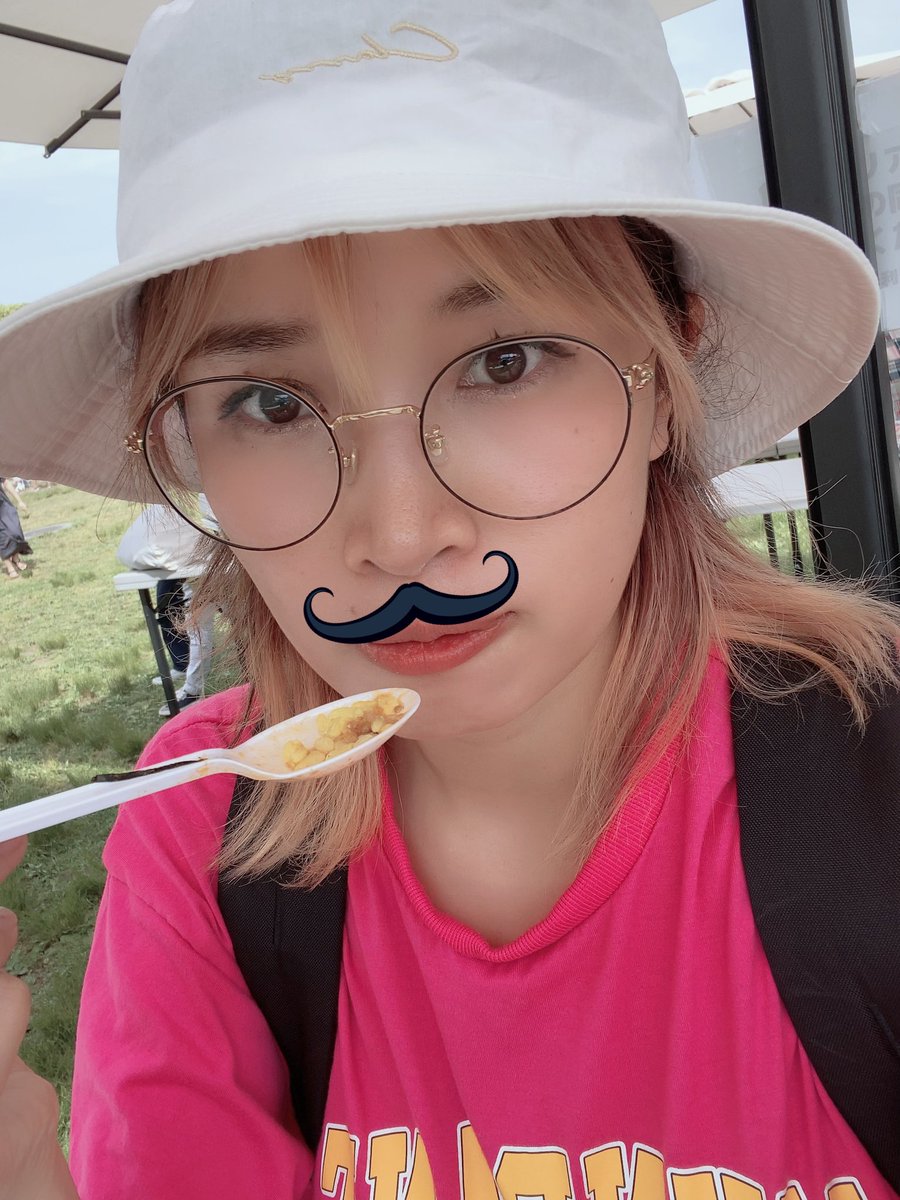 osz39's tweet photo. 久しぶりの自撮り、どんな顔したらいいか分からない。の図
キッチンカーのお手伝い🚌❤️
はらぺこサーカス🎪鶴見におるやで！！！
良き天気
来てね https://t.co/9Agjxc9ALt