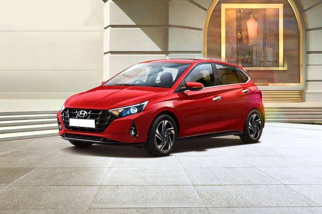 ManAndMotor's tweet photo. 3 Point Seatbelts and seat belt reminders for all seats are now been standard across all models from @HyundaiIndia.
ESC and Vehicle Stability Management (VSC) & Hill Hold will also be standard on Venue, i20 and above models.
#ManAndMotor #Hyundaicars https://t.co/EbaGvmubDU
