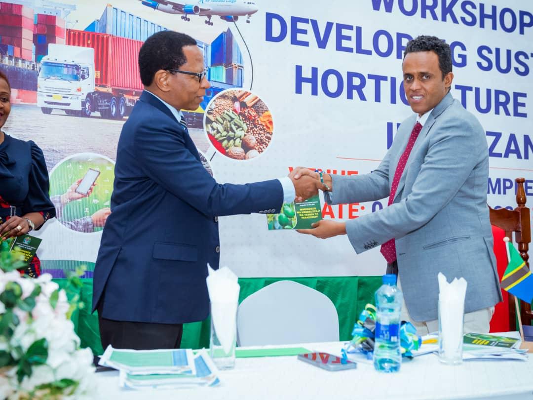 Tanzania's Avocado sector is a new big thing; the numbers about potential speak for themselves! Today we witnessed the launch of the very first Tanzania Avocado guideline by the Minister of Agriculture, Hon. Hussein Bashe. The guideline aims at creating a robust and competitive