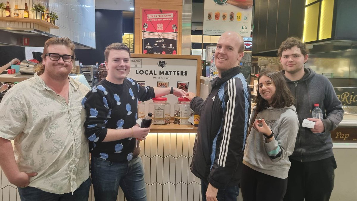WhitehorseRAC's tweet photo. We had lots of fun having dinner at Grill'd and celebrating our #LocalMatters Jar last week!
#Grilld #Burgers #Doncaster #Whitehorse #WhitehorseRotaract #RotaractAustralia #Rotaract #HelpLearnEnjoy #Rotary #RotaryInternational https://t.co/LWvKzFnwEu