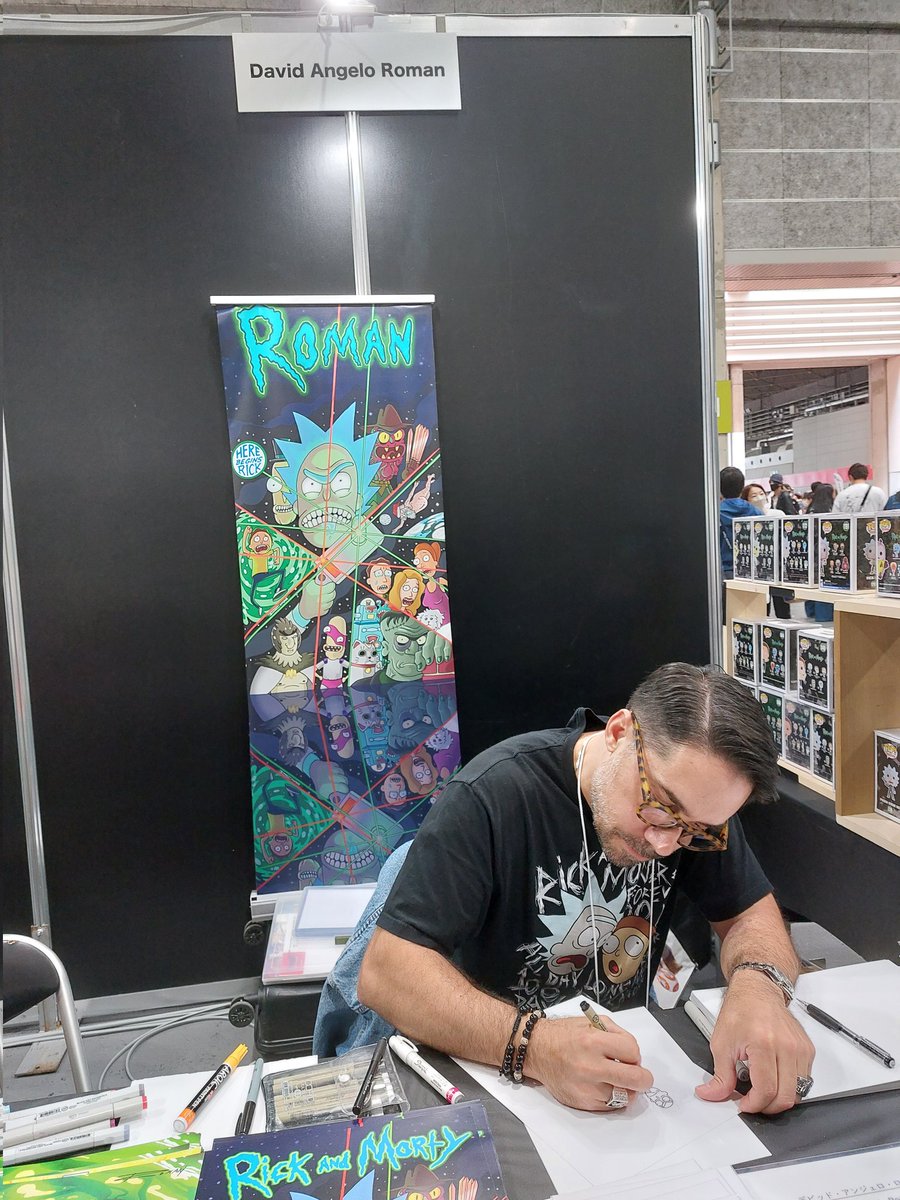 diyarista's tweet photo. LOOK: #RickAndMorty illustrator #DavidAngeloRoman is one of the graphic artists at the #OsakaComicCon2023, along with #StevenCummings & #MirkaAndolfo. .@inquirerdotnet https://t.co/5qmtfiowGe