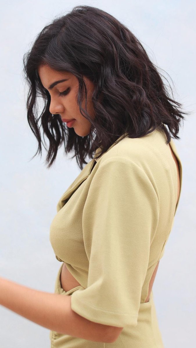 FvV6ZrLaYAEVKle?format=jpg&name=medium