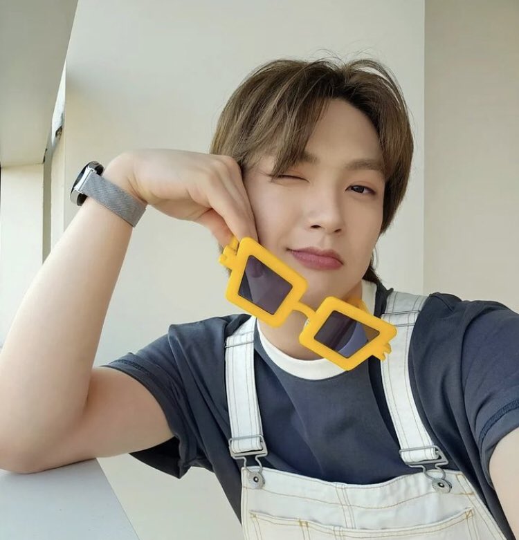 CafeNfia's tweet photo. ☕️🍪 thank you for sharing your dearest memories @fly_nflying !

sweet treats are coming your way! ☺️🫶🏼 cheer up, it's a good day! 🥳

love,
nfia cafe and n.flying https://t.co/t1YuwuAMXA