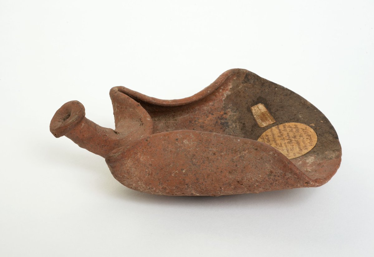Our #ObjectoftheDay for #2023NAW is MU4762, a terracotta funerary ash shovel that was found at the Columbarium of the Freedmen on the #AppianWay, #Rome.

The location it was found/excavated is known as #provenience in #archaeology and is important as it helps determine #context.