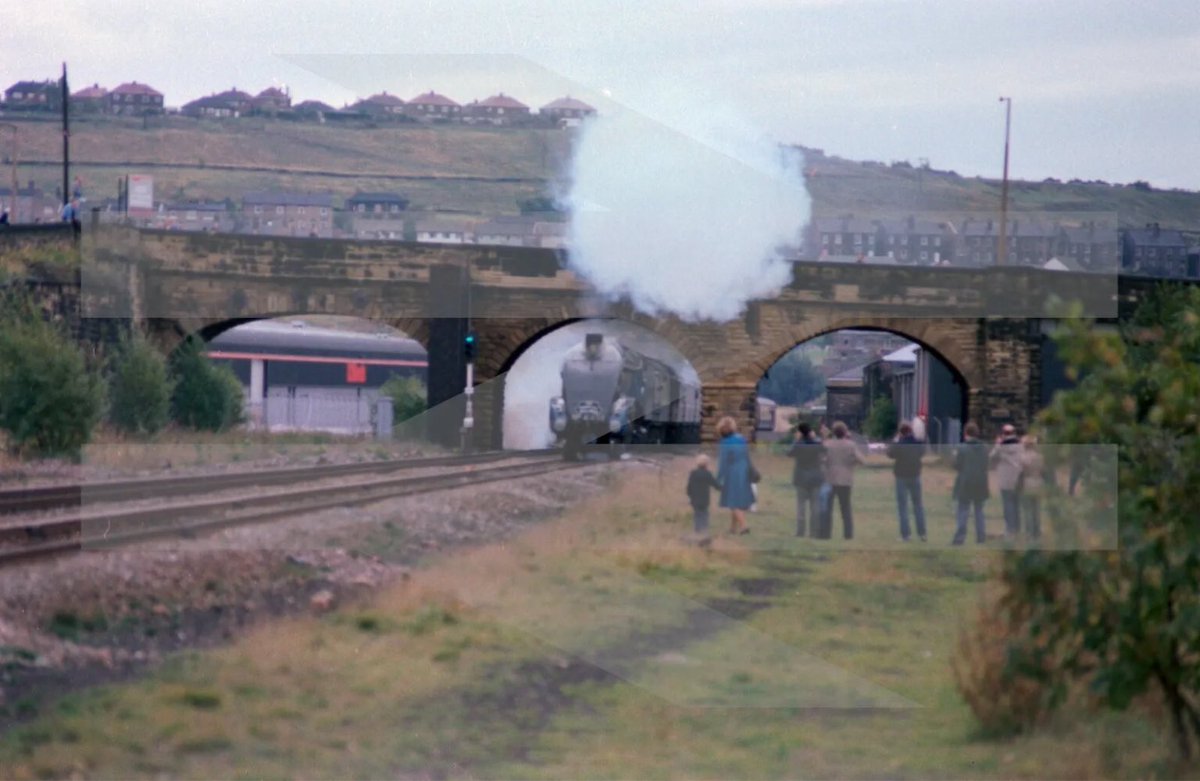 VisitBatley's tweet photo. When steam trains used to travel thro Batley https://t.co/vj1Vclo5J1