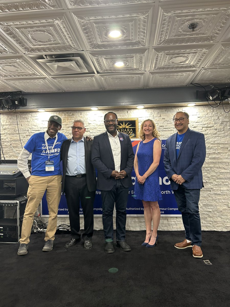 We are putting in the long hours to ensure a win in #yegsw. I was also very happy to attend a good community event hosted by our UCP candidate in Edmonton-North West, @Haymour_Ali. Many thanks to @JonDziadyk @SayidAhmedUCP @2021Crane @richardwongedm for attending.