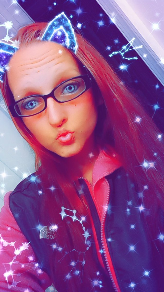 LilRedHead94000's tweet photo. 😘😘😘😘 https://t.co/Vani84VElr