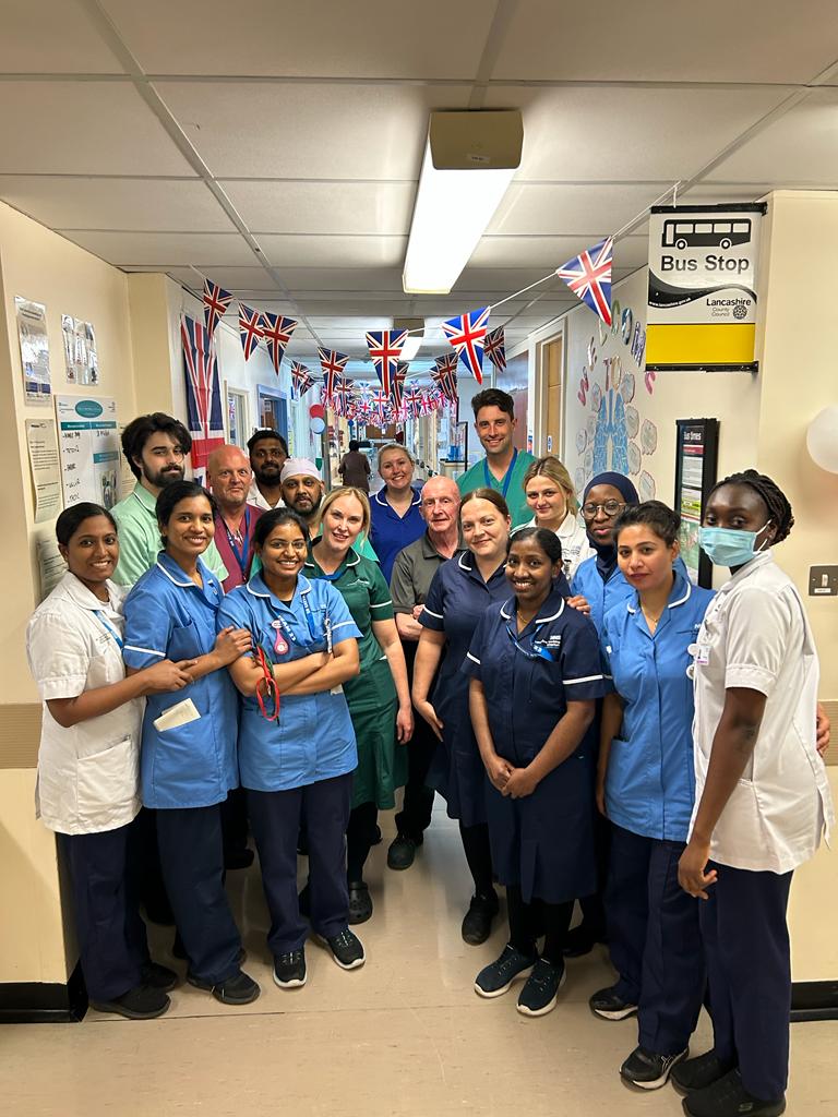 Ward 23 ready for coronation day 🇬🇧 <a href="/lthtr_team23/">Ward 23 LTHTr</a> <a href="/kelly_educator/">Kelly Fielding 💙</a>