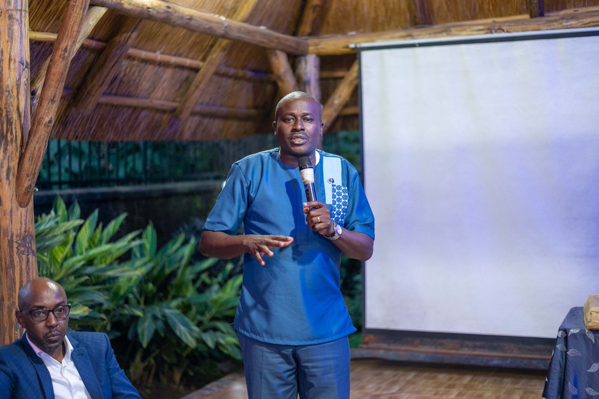 KlaSpringers's tweet photo. AGE Charles Odaga, you're the life of the party. We couldn't have asked for a better program manager for the evening event. Your jokes had us laughing so hard.  Thanks for making it fun! @odagacharles @DorothyWaniala https://t.co/PitPhFlkIy