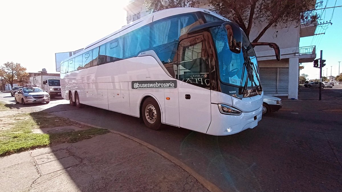 BuseswebRosario's tweet photo. En la mañana de éste Jueves, nos cruzamos con éste @ScaniaArgentina #K440 ib 6x2*4 carrozado por #Saldivia Aries 365/1200(internacional), luego de pasar por la báscula pública. https://t.co/Asj5mIwPRK