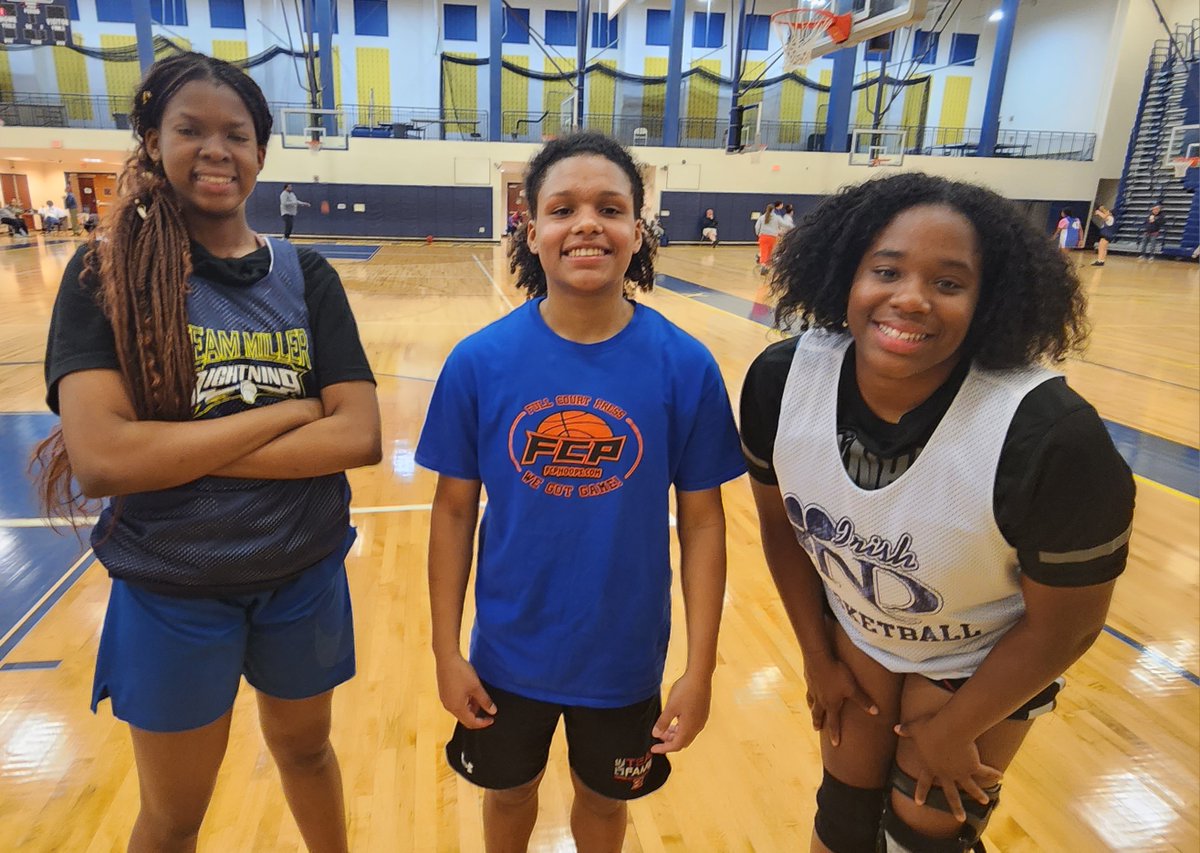 NJLadiesHoops's tweet photo. NJ Ladies Hoops "TEAMMATES OF THE DAY"
Class of '24 on both @EliteTeamMiller &amp; @elizabethhsbas1 HS

L-R:
Long &amp; a Leaper - Kelsey Thelemaque
Human Pogo Stick @ChandlerDynasty 
Very Active 4/5 @alexandra_koon 

AAU 4 Lance Miller 
HS 4 @CoachRinehold 

@NoBoyzAllowedBB @brolymedia https://t.co/7Sj5WEfEnD
