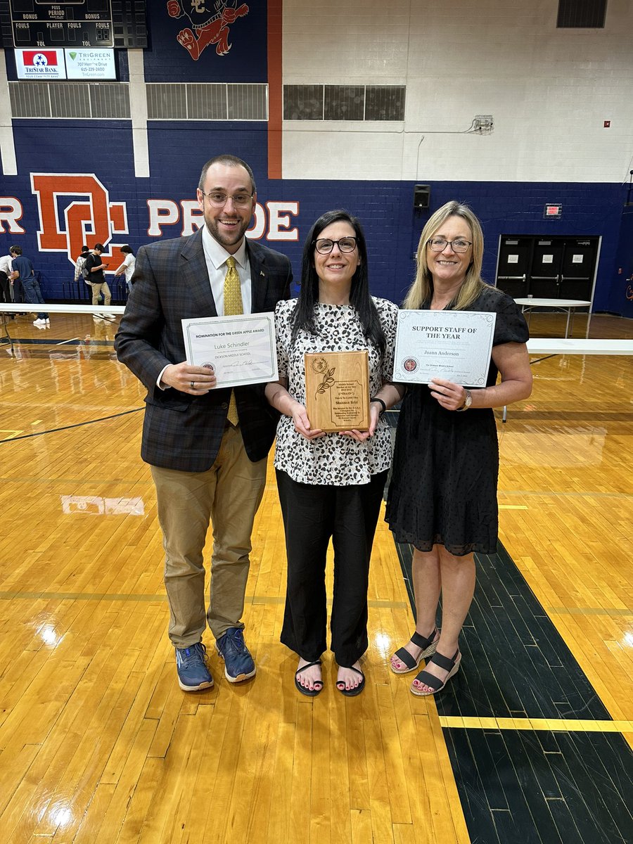 LharrisonLeslie's tweet photo. Some of the Dragon Nation’s finest! Congratulations Shannon Britt, Middle School Teacher of the year! Congratulations to our “Green Apple” award winner, Luke Schindler and our champion Support Staff winner , Joann Anderson! @DMSDragons @DCS_TN https://t.co/T1KTx1vZgK
